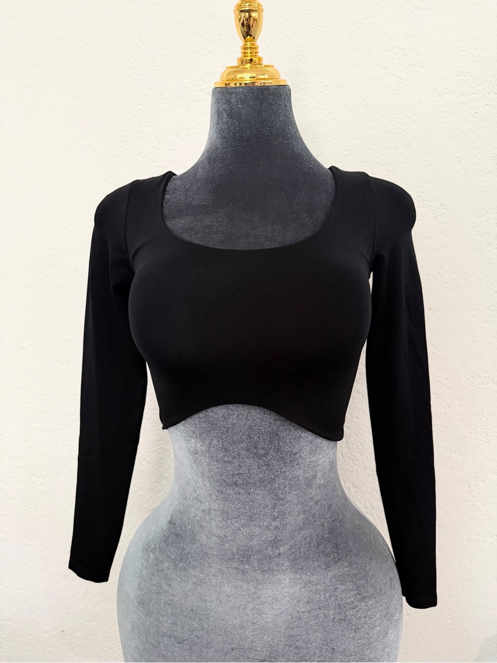 Black Long Sleeve Crop Top